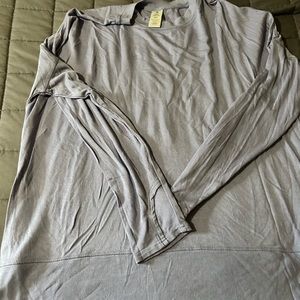 Women’s crew neck sweatshirt